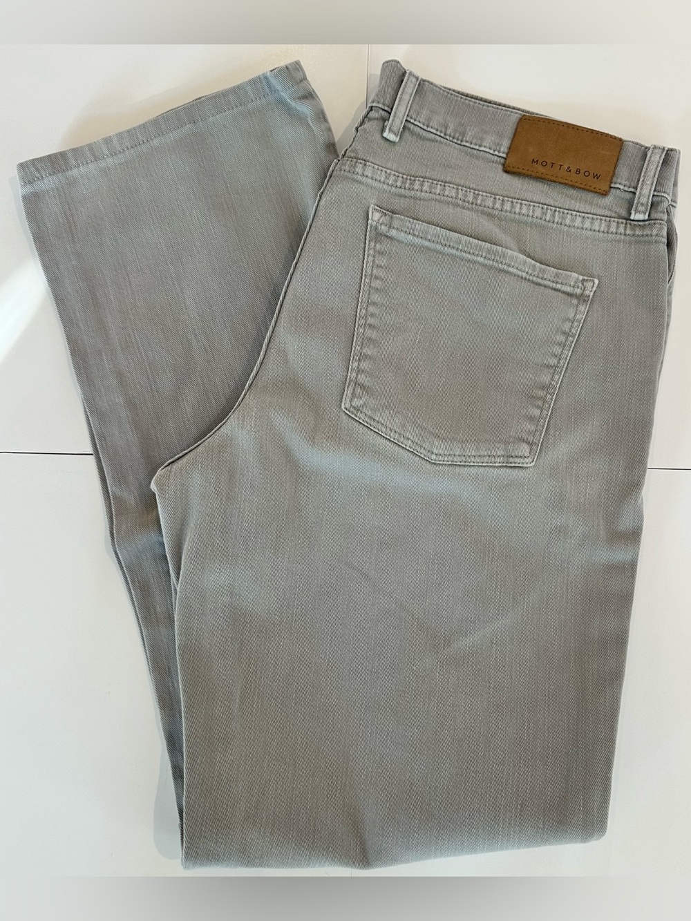 Mott & Bow Men's 35 x 32 Slim Straight Jeans Gray